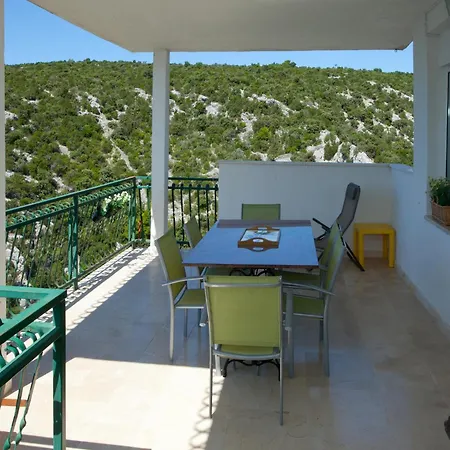 Wonderful Visinisce With Terrace And Sea Views شقة Vinišće