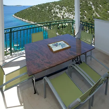 Apartman Wonderful Visinisce With Terrace And Sea Views Vinisce