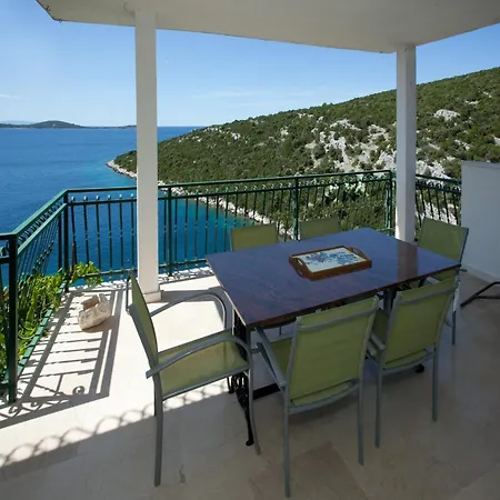 Apartman Wonderful Visinisce With Terrace And Sea Views *