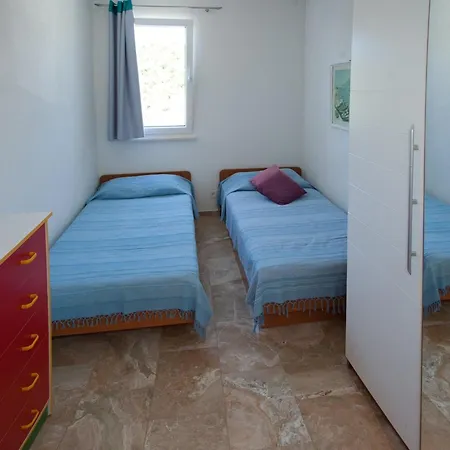 Apartman Wonderful Visinisce With Terrace And Sea Views