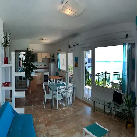Apartman Wonderful Visinisce With Terrace And Sea Views *